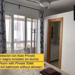 mlaga-centro-2-habitaciones-privada-en-apartamento-compartidos.hotelsinnerja.org/